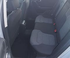 142 Volkswagen passat 1.6 tdi immaculate - Image 7/8