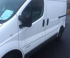 PRICE DROPP!!!! £2500 ono 2010 renault traffic - Image 4/4