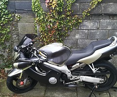 Honda CBR F4 600 2000r - Image 5/7