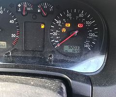 2003 Volkswagen Golf - Image 3/10