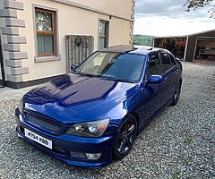 Lexus is200 SE
