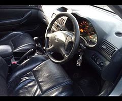 TOYOTA AVENSIS D4D