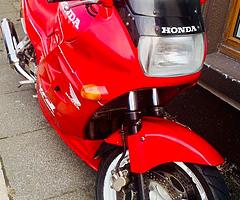 Honda vf750