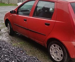 04 Fiat Punto 1.2 petrol NCT+TAX - Image 3/7
