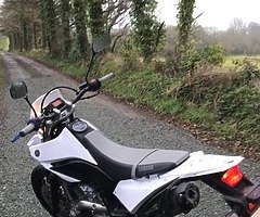 YAMAHA WR125X