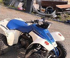 Suzuki Lt250s