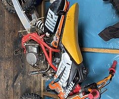 Stomp Thumpstar 125