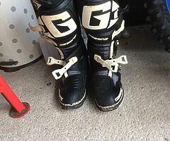Gaerne motocross boots 9.5