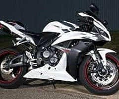 Breaking 07 CBR RR and a 929