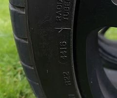 4 Alloys wheel with tyres Bmw
235/40/18
255/35/18 - Image 5/9
