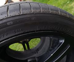 4 Alloys wheel with tyres Bmw
235/40/18
255/35/18 - Image 7/9