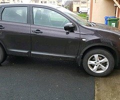 Nissan Qashqai 2011 - Image 4/9
