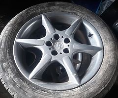 Toyota avensis 16in alloys