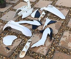 Ktm 125/150 plastics