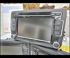 Rcd510 Volkswagen Radio in perfect condition. Working perfectly. With touchscreen!
