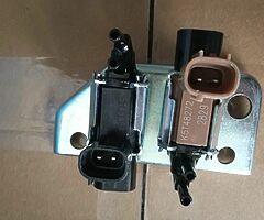 Solenoid Valve MR577099 K5T81289 For Mitsubishi Pajero Montero Shogun Sport Challenger L200