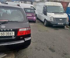 2005 Kia Serrena 2 L diesel engine Automatic