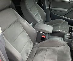 2011 1.6 TDI Highline Golf - Image 6/8