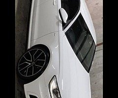 Looking for a6 or 520d f10 must be 2012 or newer , no high miles , good cash there for the right car