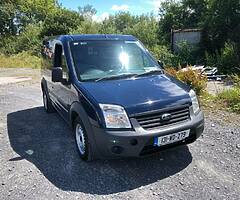 131 FORD TRANSIT CONNECT NEW DOE ! ONLY 117,000 KM