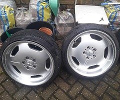 18inch Mercedes  Momoblock alloys