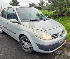 04 petrol  manual  Renault  scenic 1.6 cc nct out 03/20 tax out 05/20