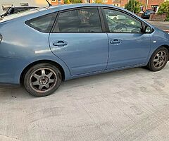 Toyota Prius exchange on motorcycles