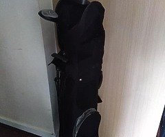 Club man golf cart needs batterys
And charger god for parts or repair have golf bag and clibs to - Image 6/10