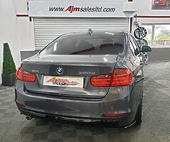 2014 BMW Series 3 - Image 6/10