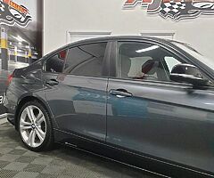 2014 BMW Series 3 - Image 8/10