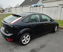 Ford Focus 2010 - Image 2/9