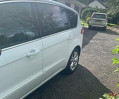 Ford S Max Titanium 141