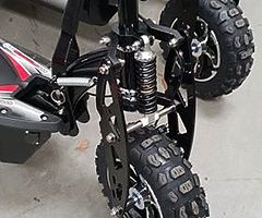 EVO Powerboard 1000 watt Scooter (serious value) 40 kph top speed @ muckandfun