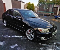 Lexus is200