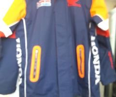 Next to new - Image 3/7