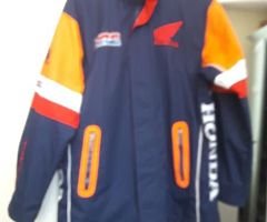 Next to new - Image 5/7