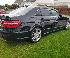 E CLASS MERCEDES