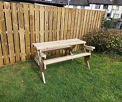 Folding picnic table/summer seat combo
