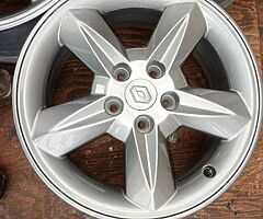 5 Stud renault 16"  5x108 refurb Al so fit Peugeot ford