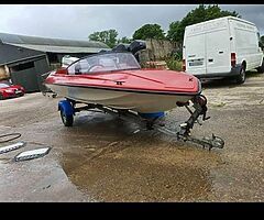 14 foot speedboat