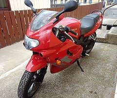2000 Triumph TT600