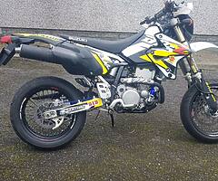 Suzuki drz400 cc super moto style