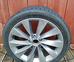 ONE ORIGINAL SCIROCCO WHEEL