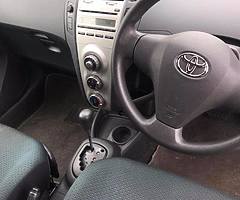 Automatic 1 lite Toyota vitz 05, Nct til November 2019, tax March 19