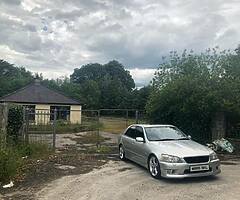2002 Lexus IS 200