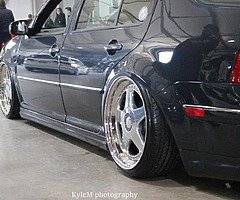 WANTED BORA FRONT SPLASH GUARDS