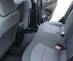 Nissan Qashqai - Image 6/8