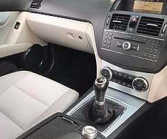 Mercedes c220 avantgarde - Image 6/9