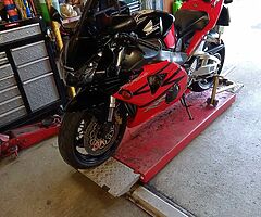 2003 Honda CBR