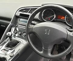 Peugeot 3008 HDI 1.6 - Image 7/10